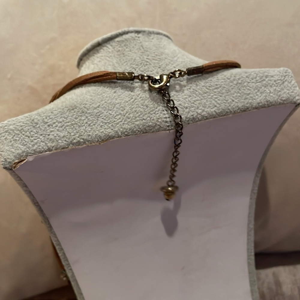 Vintage Laura Ashley Suede Necklace with Resin Pendant and Lucite Beads - Picture 7 of 8